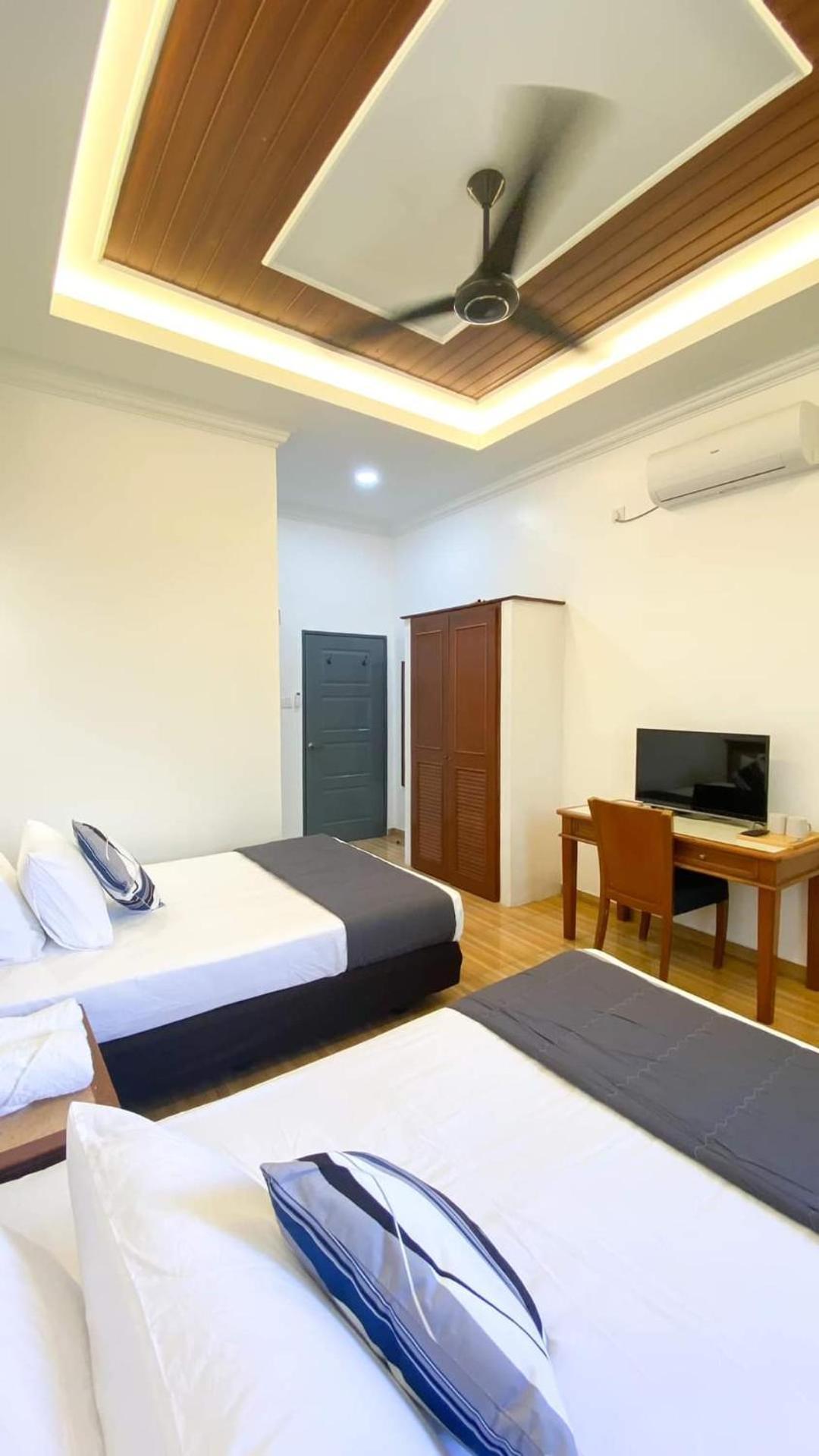 Eleven25 Roomstay Dungun Bagian luar foto